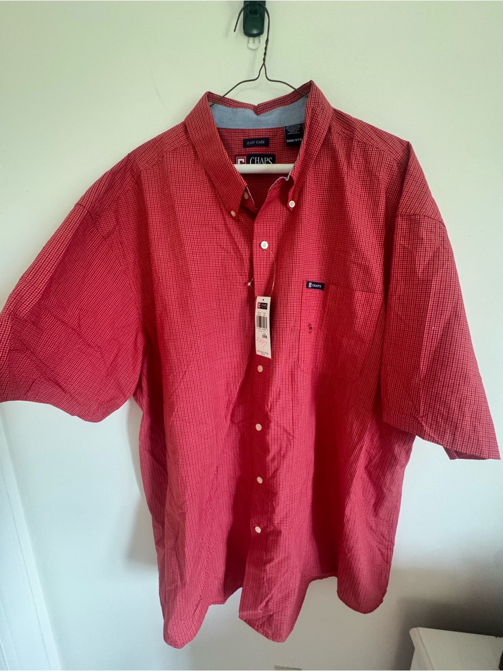 Chaps Men’s Red Button-Down Short Sleeve Shirt